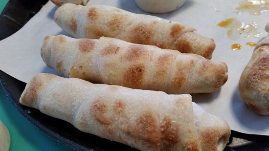 DoubleDave's Pizza Works